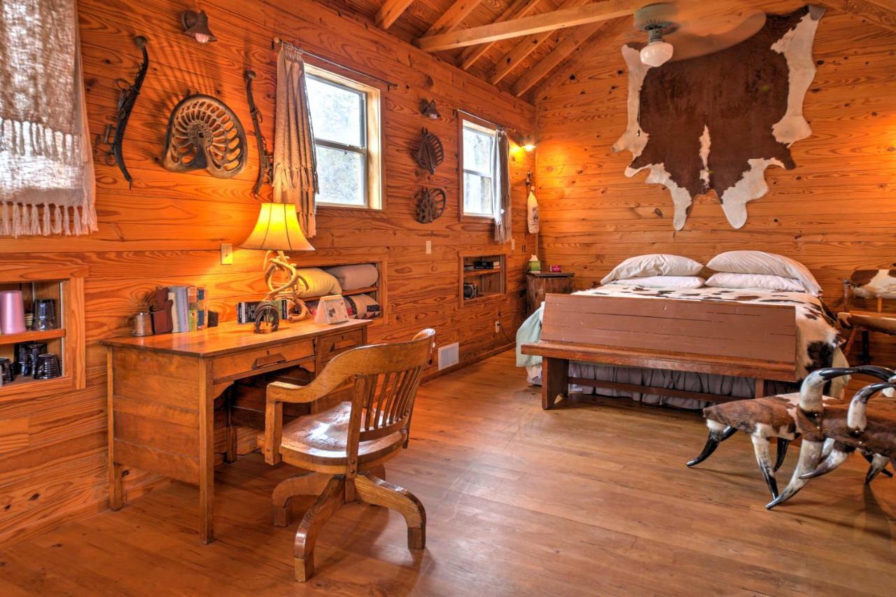 Ark Bunkhouse Fredericksburg Hideaway With Hot Tub Villa Luaran gambar
