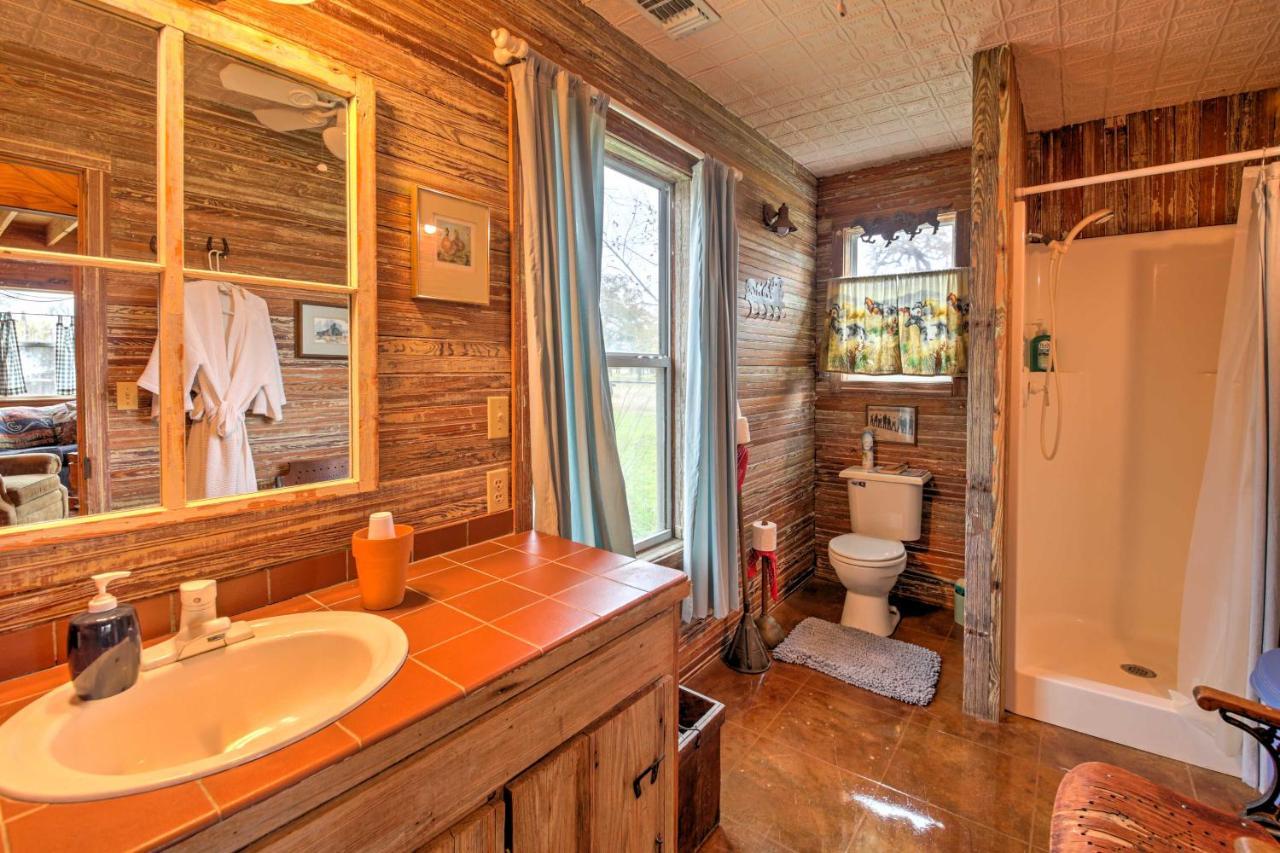 Ark Bunkhouse Fredericksburg Hideaway With Hot Tub Villa Luaran gambar